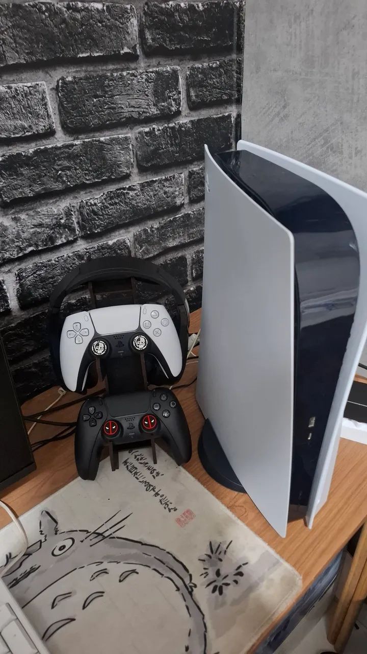 PS5 MÍDIA FÍSICA E DIGITAL COM 2 CONTROLES + 2 JOGO - Foto 3