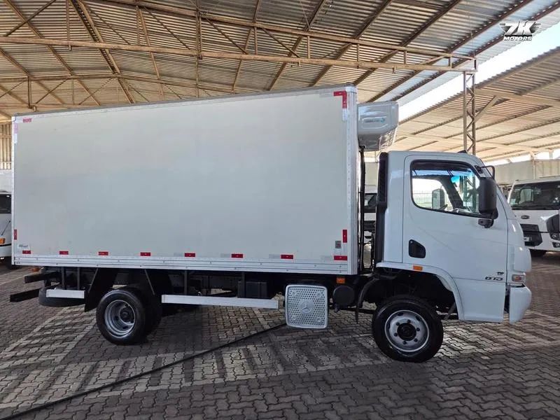 MERCEDES-BENZ ACCELO 815 2013 - Foto 4