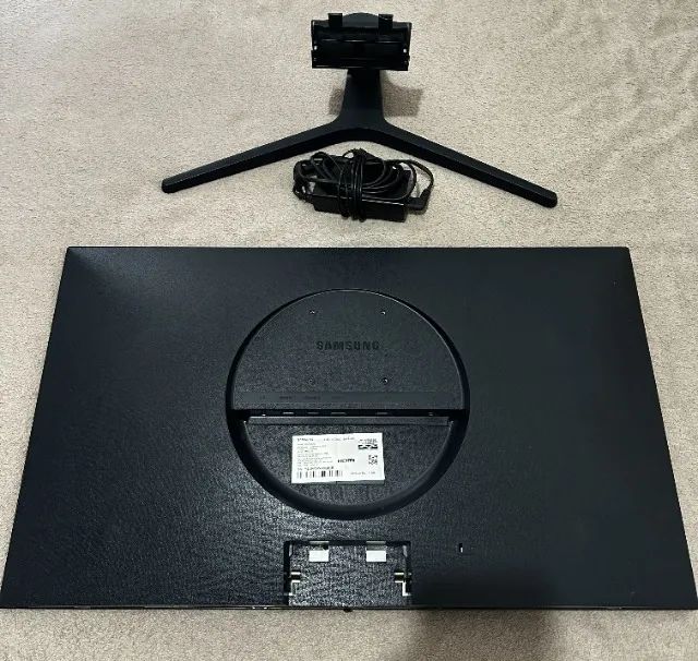 Monitor Samsung 28" UHD, UR55 4K - Foto 3