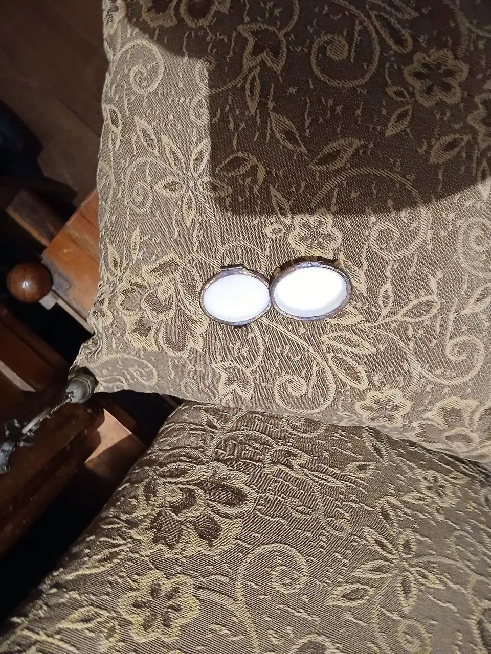 Miniatura de porcelana pintada  Peça Antiga - Foto 2