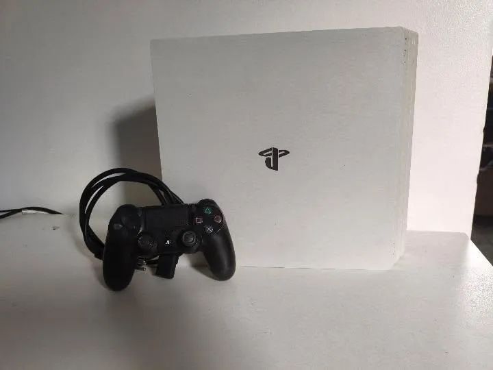Ps4 Pro branco 