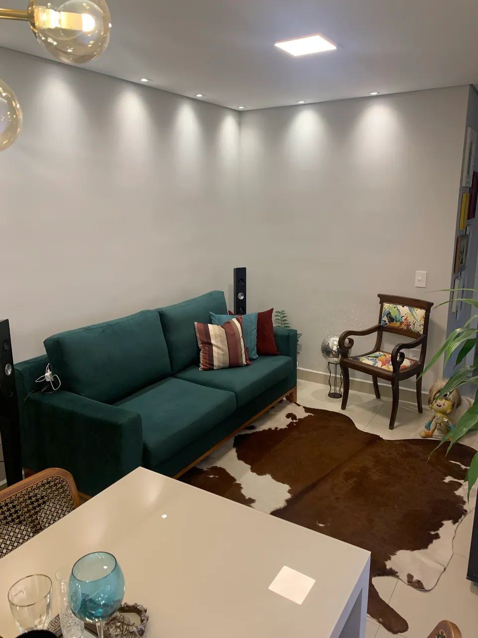 Vendo sofá atemporal e elegante  - Foto 3