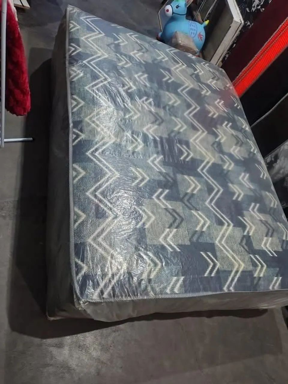 CAMA BOX CASAL DE MOLAS R$550 ENTREGO - Foto 2