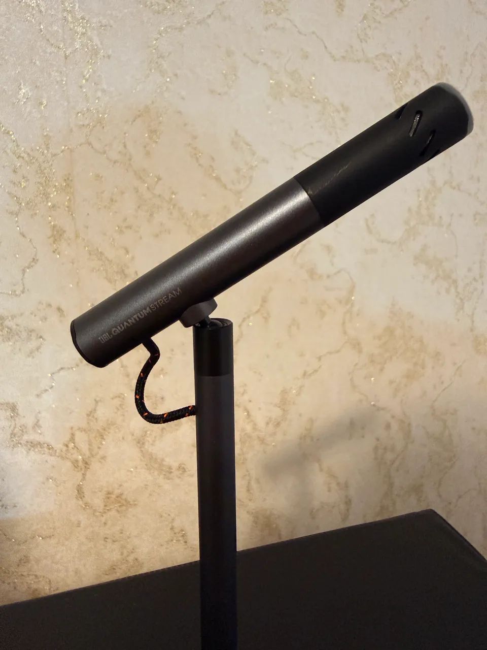 JBL, Microfone Com Fio, Quantum Stream Talk, Com Luz LED - Preto - Foto 4