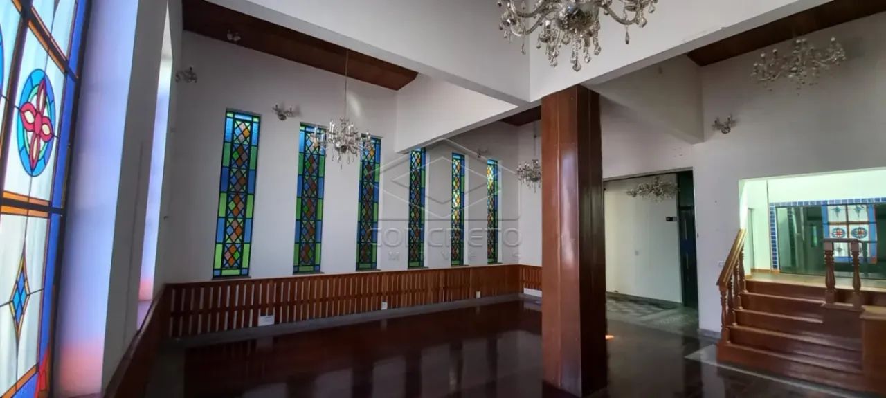 Comercial Casa em Jaú