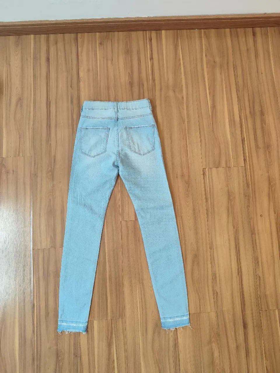 Calça jeans claro  - Foto 2