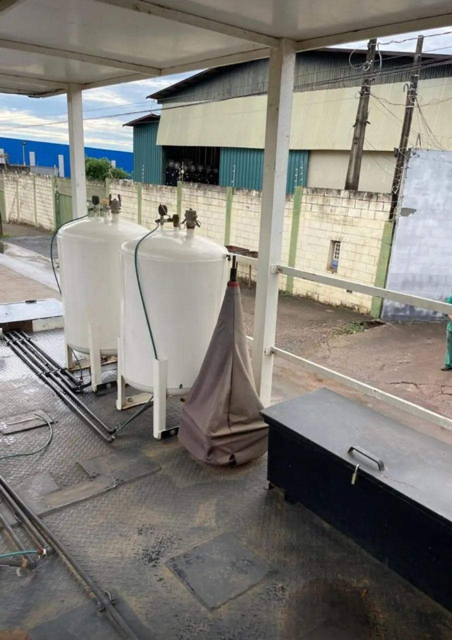 CAMINHÃO COMBOIO (ABASTECIMENTO E LUBRIFICAÇÃO) - Foto 5