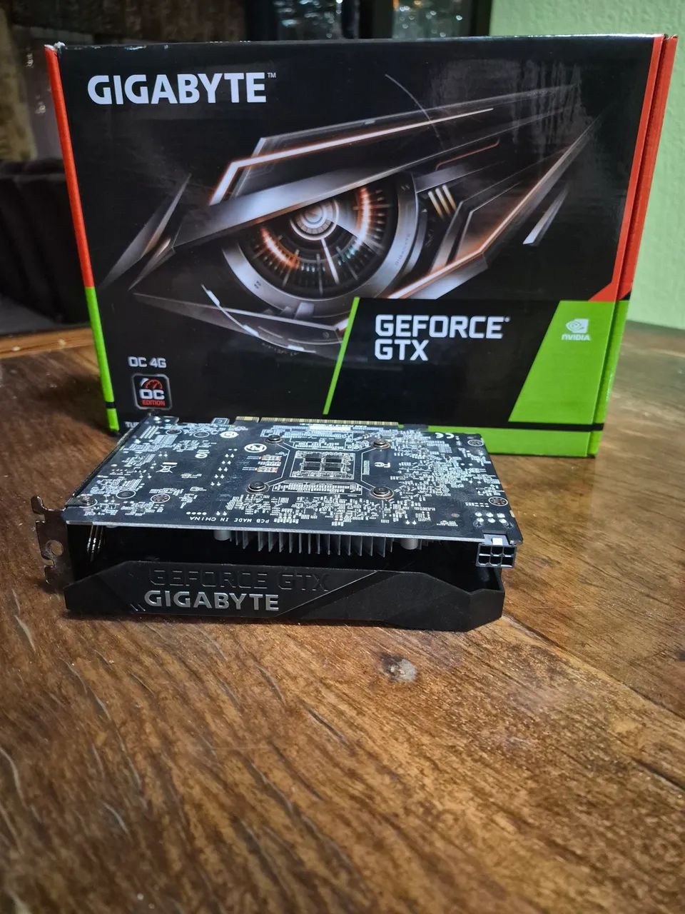 GTX 1650 4GB GIGABYTE (Com caixa)