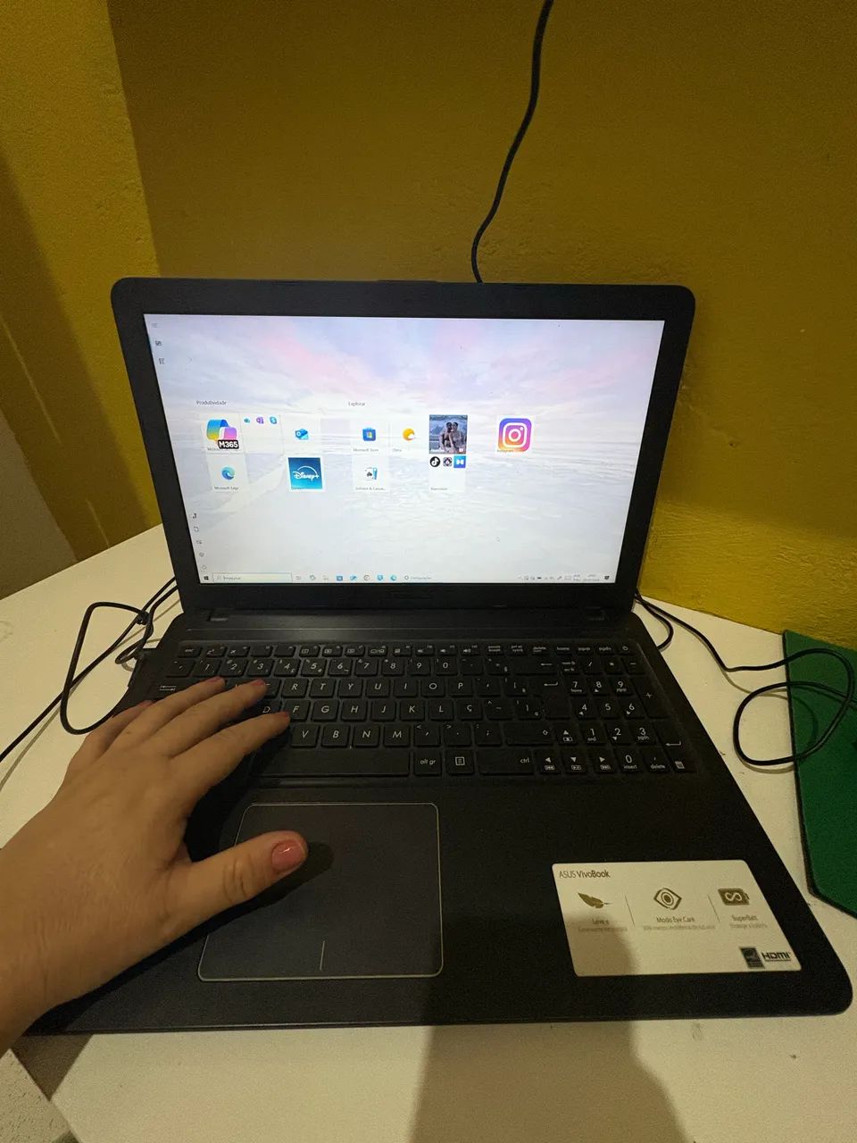 Notebook core i3 Windows 10 pro model: X543U cel 4gb 256gb preto - Foto 3