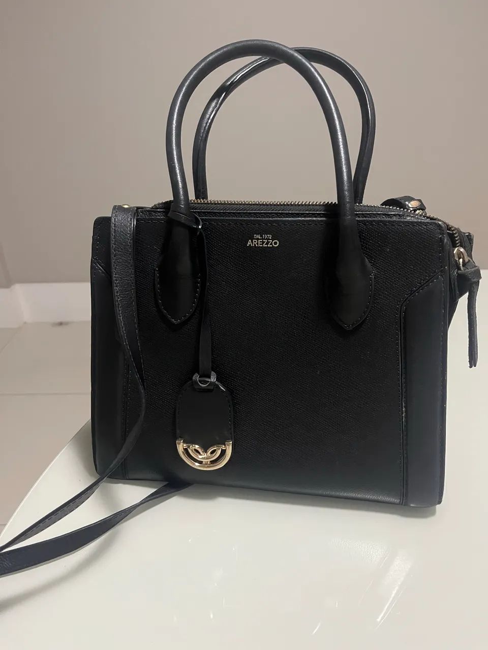 Bolsa de couro Arezzo 