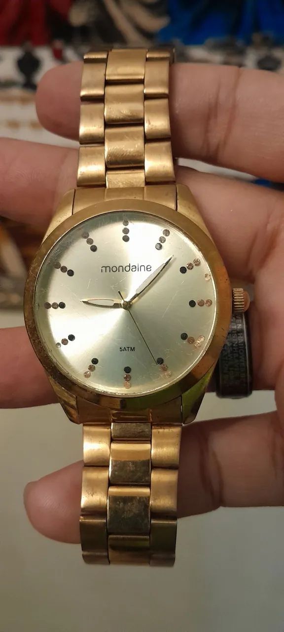 RELÓGIO MONDAINE FEMININO DOURADO