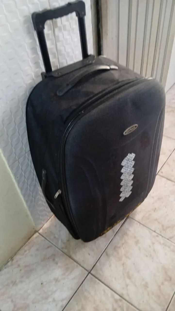 Mala de 23 kilos semi nova