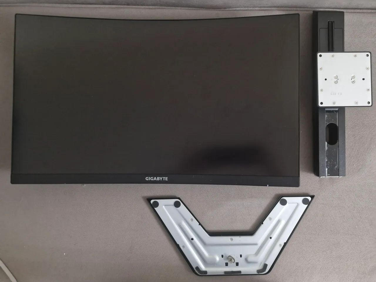 Monitor com leve defeito QHD (2560 x 1440) 165hz 27polegadas GIGABYTE. - Foto 5