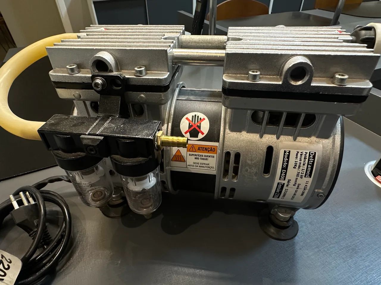 Bomba Vácuo Deltramed 1/2 HP Vácuo Máximo 700mmHg Mod. D400 