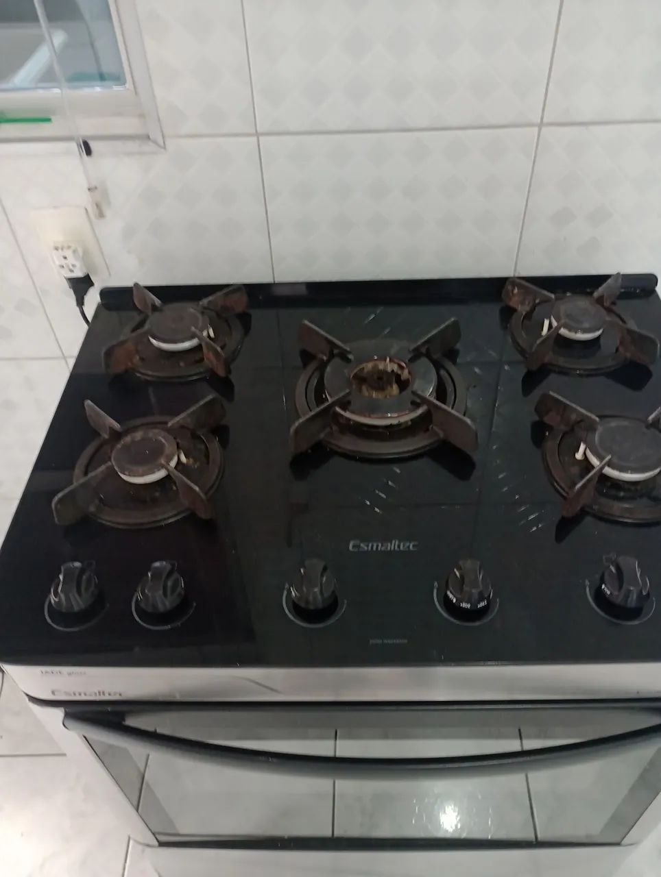 Fogão Esmaltec 5 bocas, precisando de reparos. - Foto 2