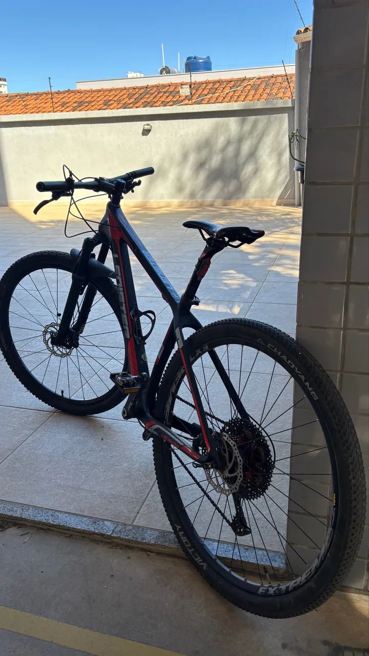 Bicicleta MTB de carbono - Foto 2