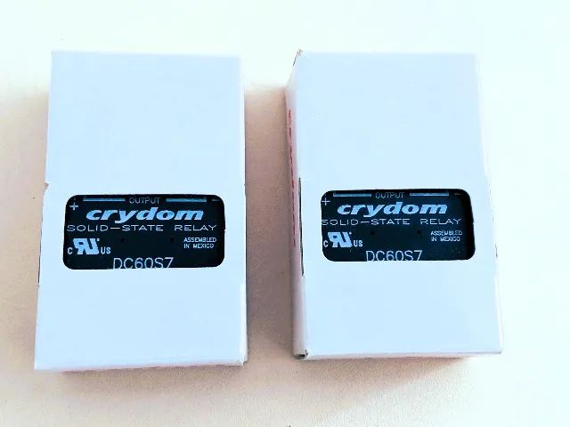KIT 2 RELÉS DE ESTADO SÓLIDO CRYDOM 7A 3,5-32VDC - Foto 3