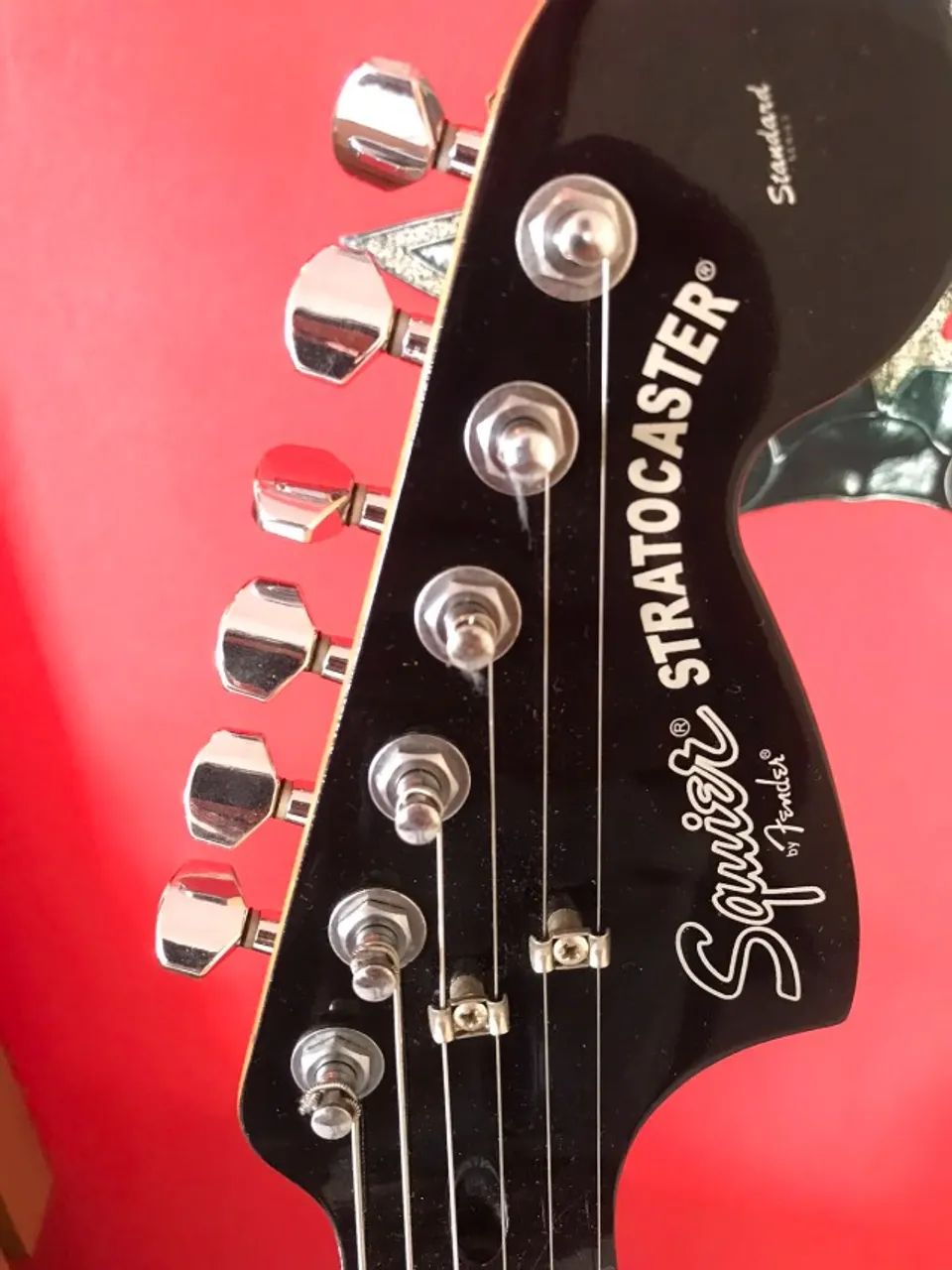 Guitarra Fender Squier Black & Chrome - Foto 3