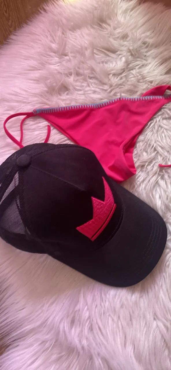 Kit boné e calcinha de biquíni-tamanho P