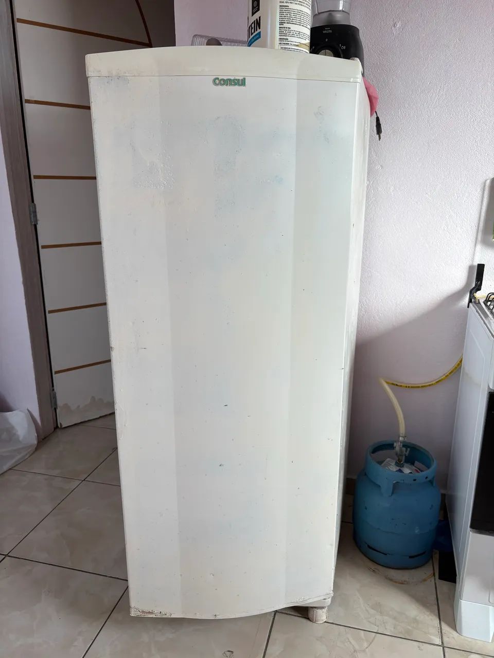 Geladeira com defeito  - Foto 5