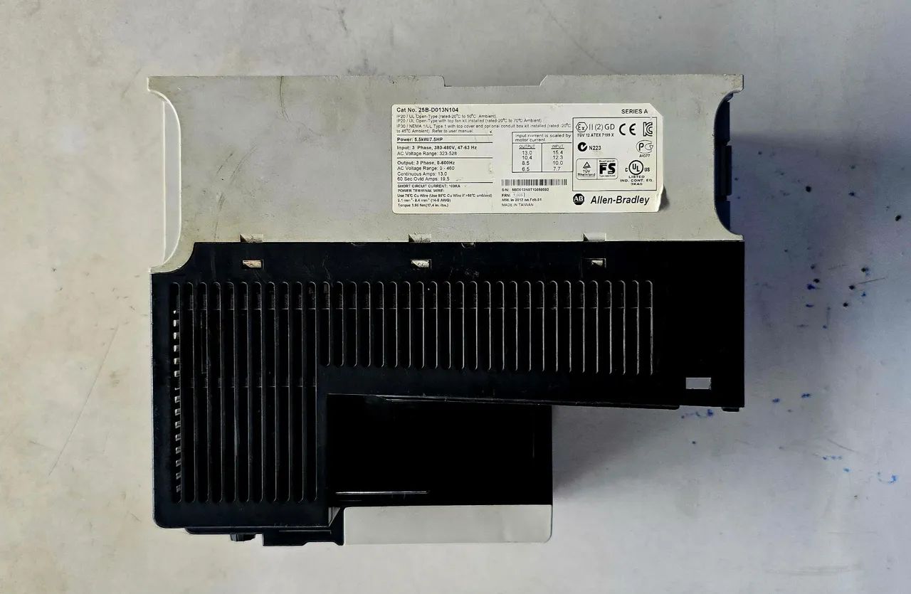 Inversor de frequência PowerFlex 525 - Peças para tratores e