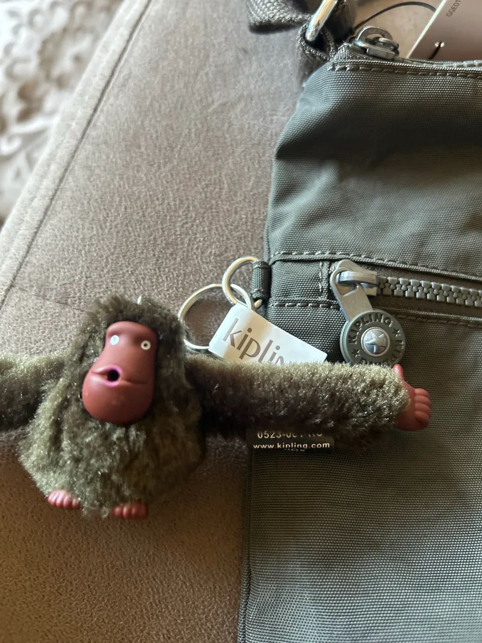 Bolsa Kipling Annabelle cor verde - nunca usada com etiqueta - Foto 5