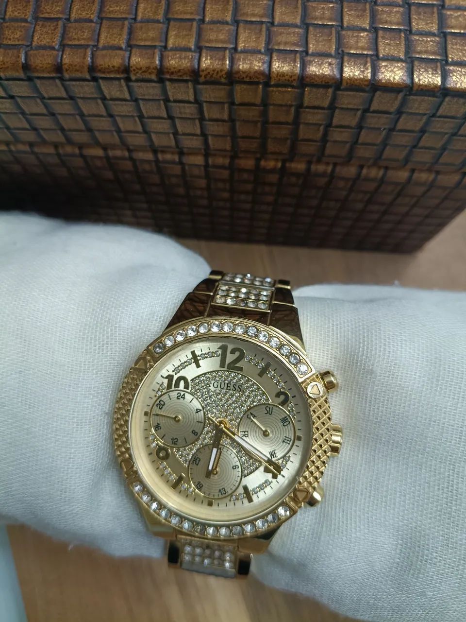 Relógio feminino original e funcionando grife Guess - Foto 2