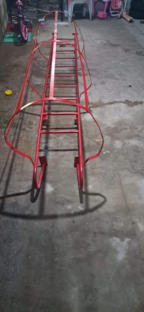 Escada de Ferro Vermelha