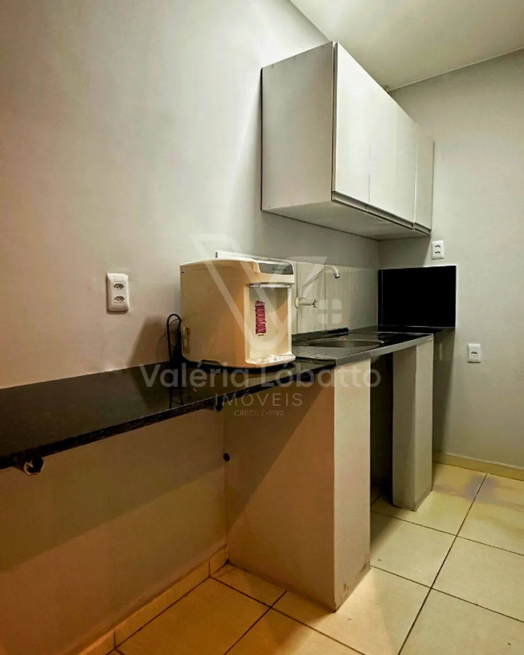 Sala Comercial Mobiliada | 3 Ambientes | R$ 2.250 - Foto 3