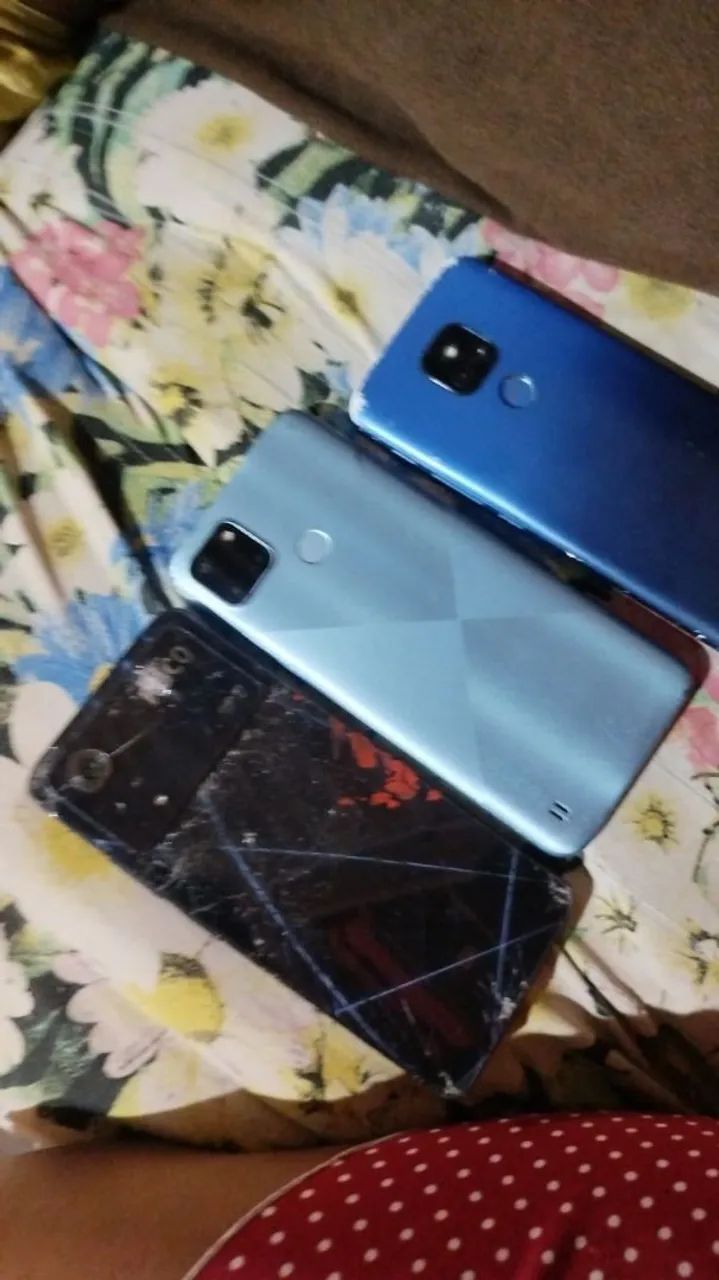 Celulares com avaria 