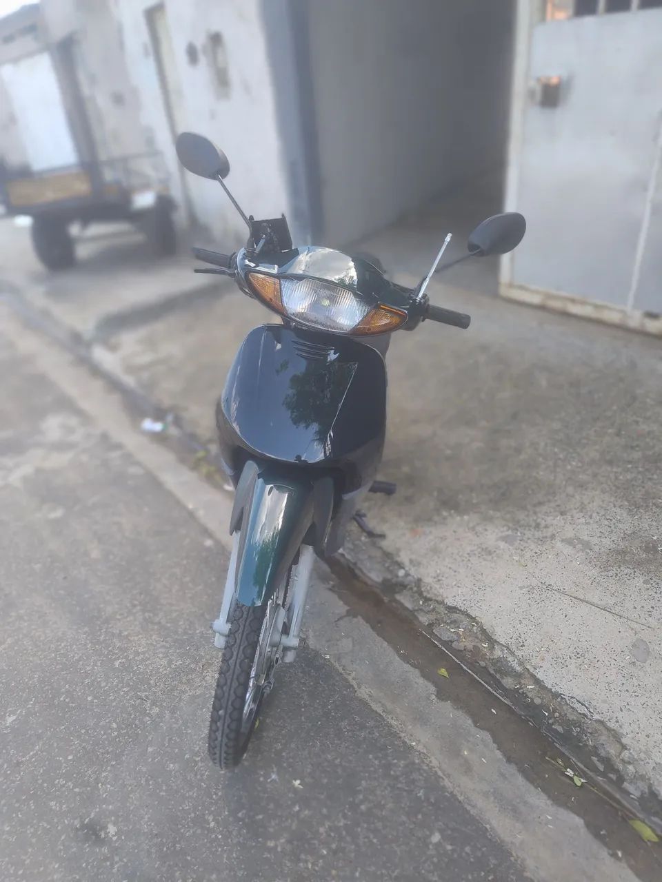 VENDE SE BIZ BEM CONSERVADA  - Foto 3
