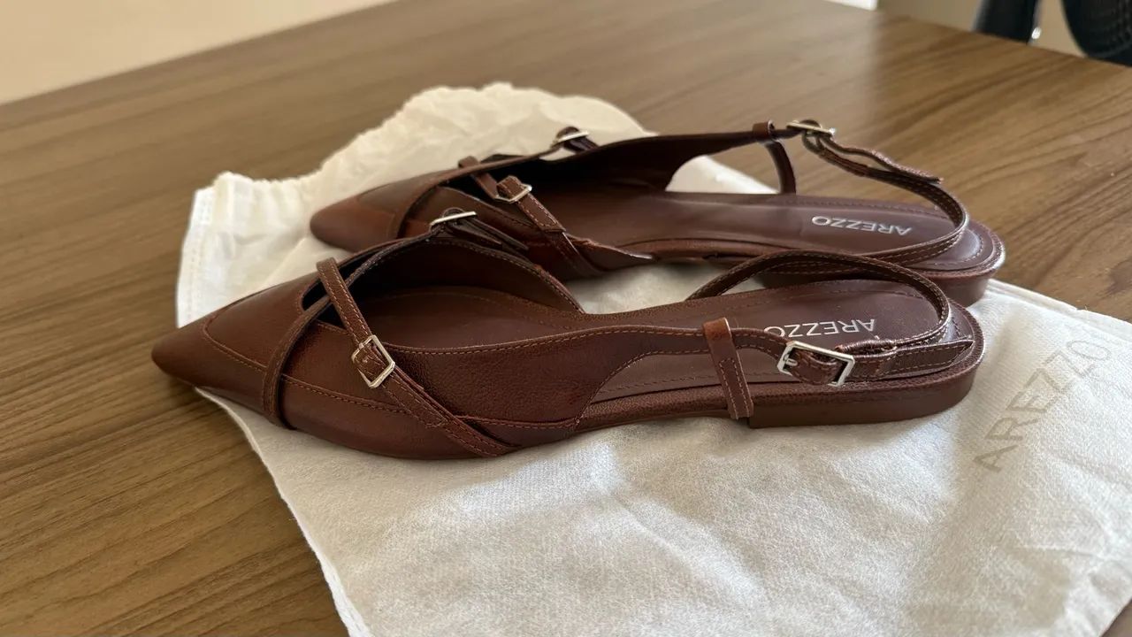 Slingback Arezzo Couro Bico Fino - Foto 3