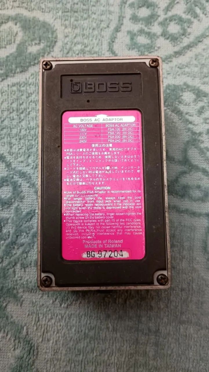 Pedal Boss digital Reverb/Delay RV-3 - Instrumentos musicais