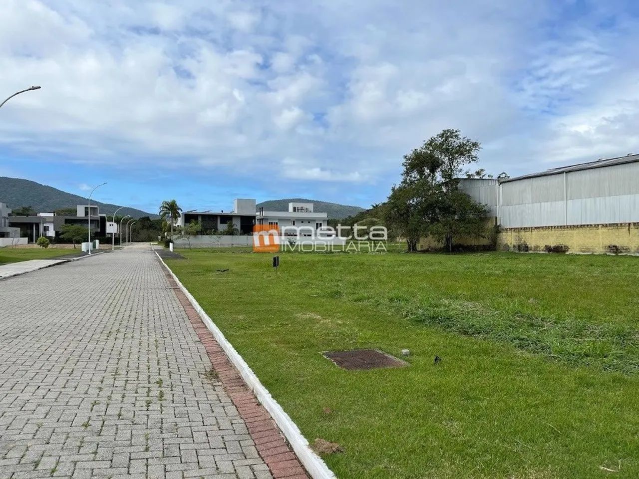 Terreno em condomínio à Venda em Ratones, Florianópolis - SC