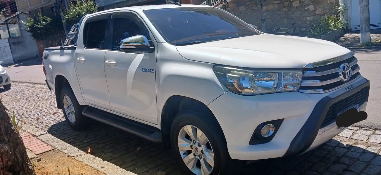Toyota Hilux CD 4X4 2.8 DIESEL AUT. 2016