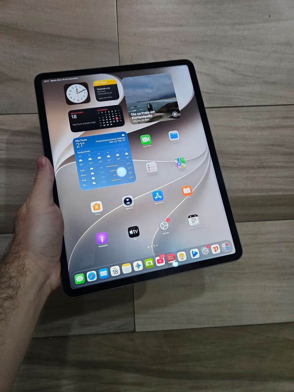 Ipad pro /tela 13 /128 gigas /120hz/ Apple pencil 2/Case Magsafe  - Foto 2