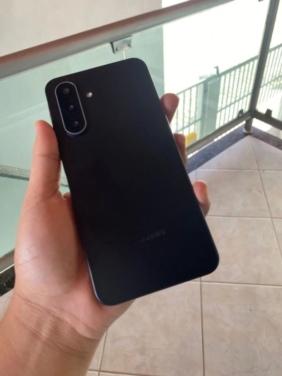 vendo celular A17 65gb - Foto 2