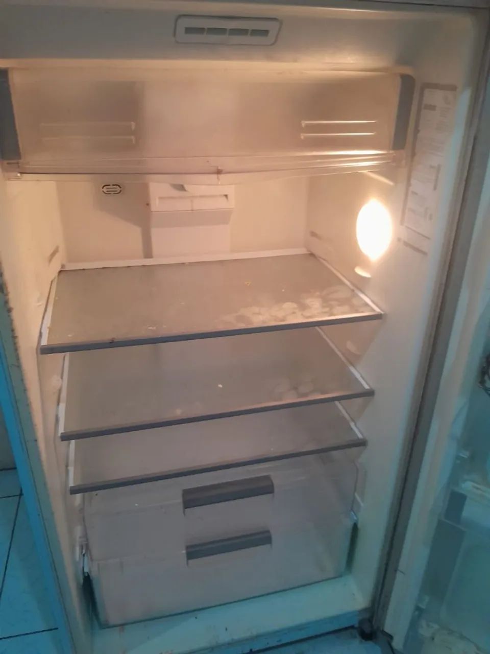 Geladeira para vender - Foto 2