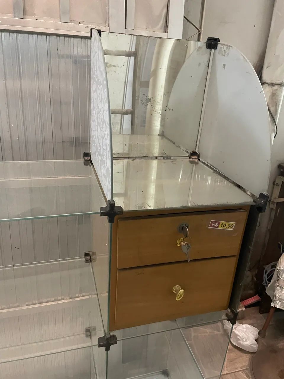 Balcão de vidro , com gaveta e fecho - Foto 3