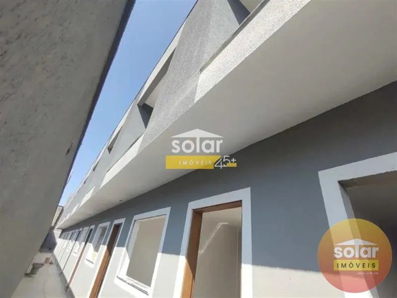 SOBRADO EM CONDOMINIO FECHADO Á VENDA: