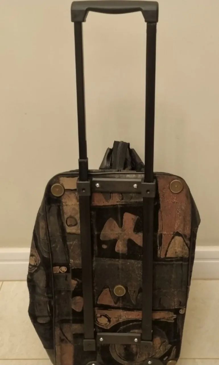 Mala/Bolsa grande em couro (com rodinhas) - Foto 5