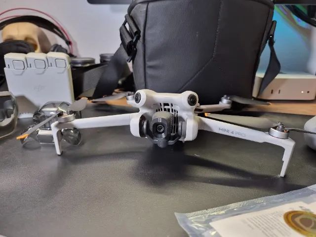 Dji Mini 4 Pro Flymore Combo 3 baterias e controle com Tela - Foto 3