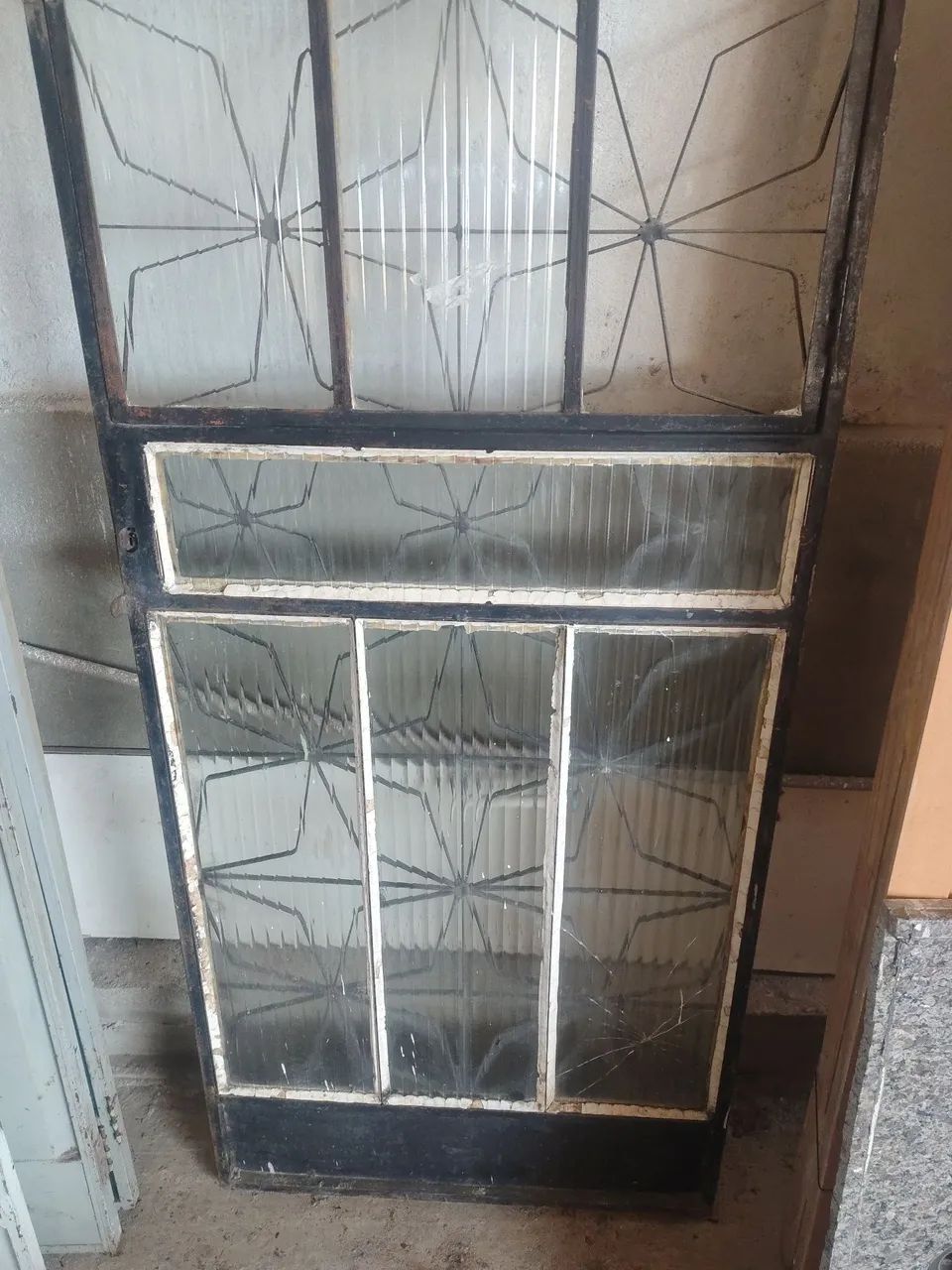 Porta de ferro ventilação ENTREGO  - Foto 5