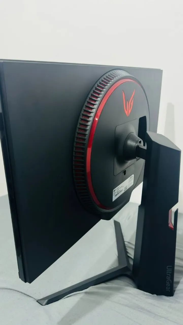 Monitor LG Ultragear 27 144hz - Foto 3