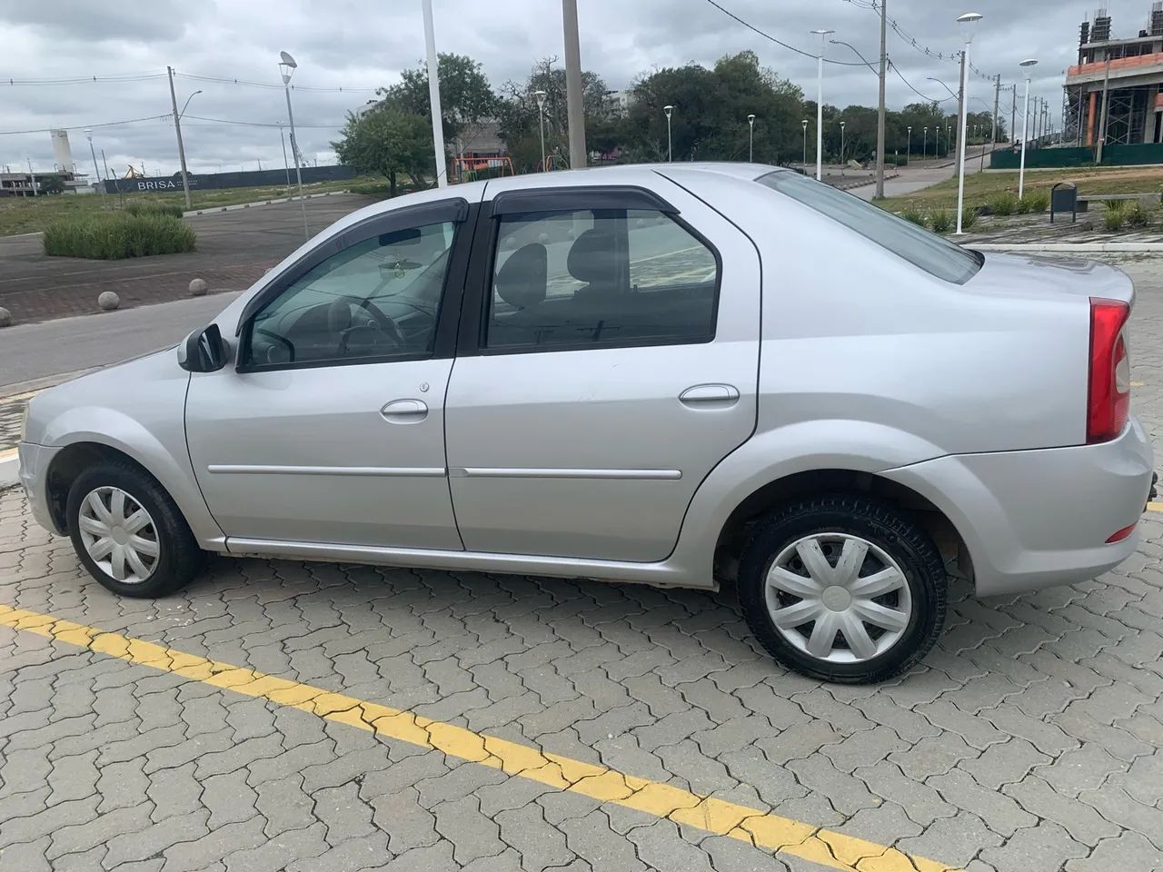 Renault Logan EXPRES./EXP. UP HI-FLEX 1.0 16V 4P 2013
