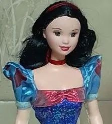 Boneca Branca de Neve Barbie Princesas  - Foto 2