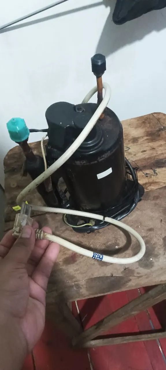 Troca de compressor de ar condicionado e manutenção em ar condicionado  - Foto 4