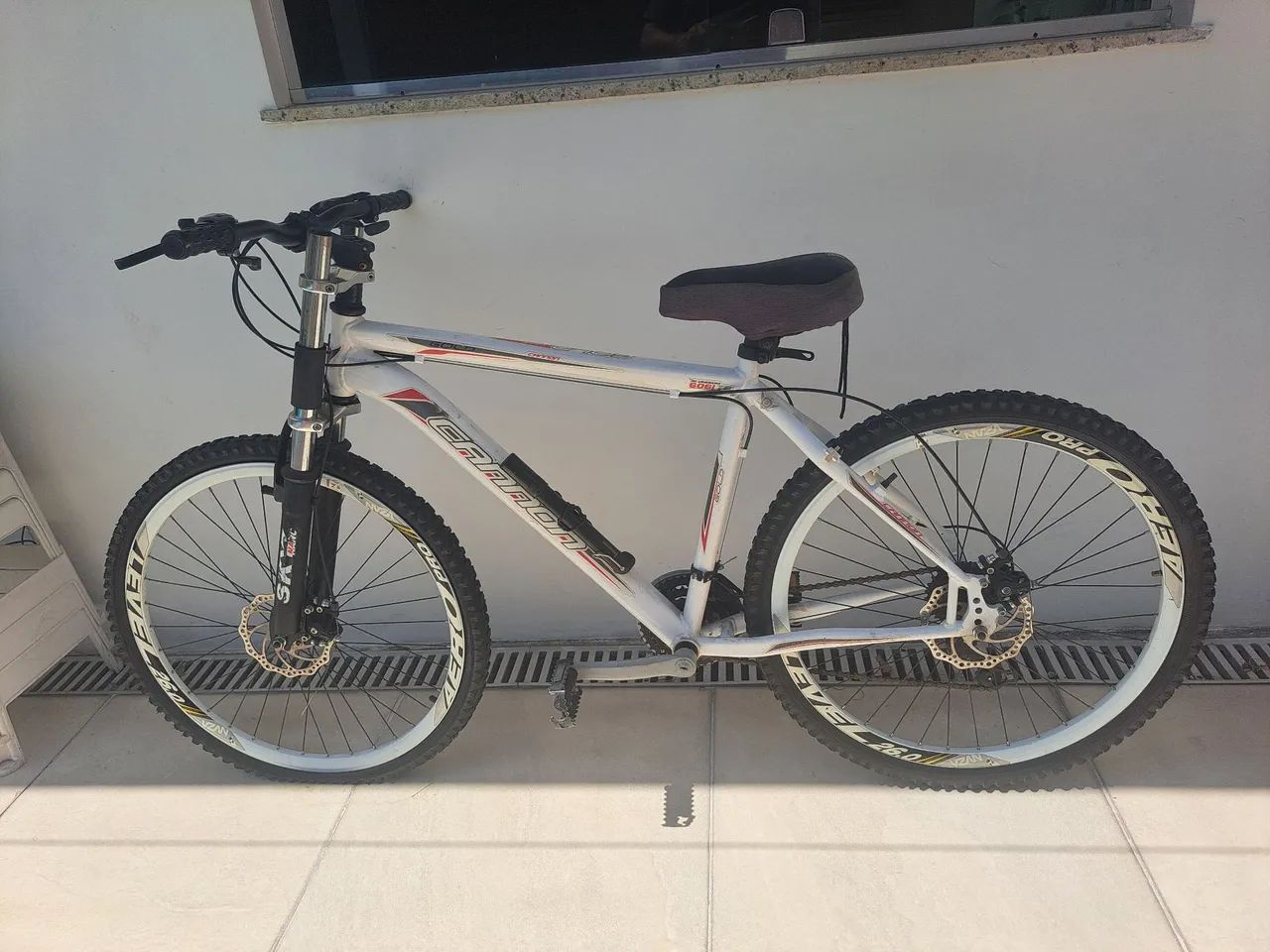 Vendo 2 Bicicletas Quadro Alumínio  - Foto 4