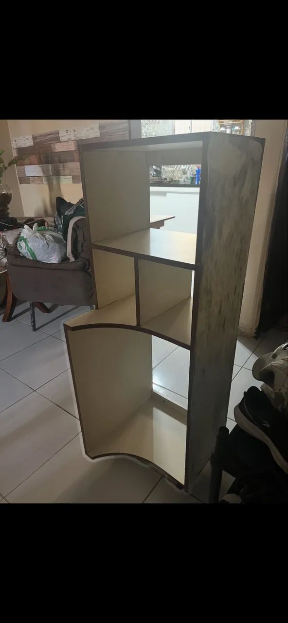 Armário Multiuso com Nichos e Rodízios  - Foto 3