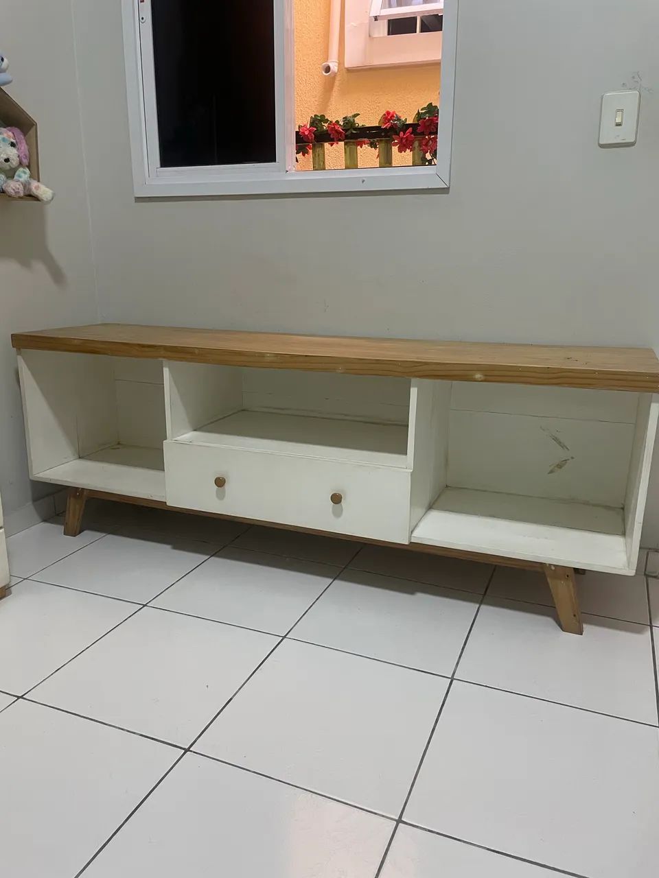 Hacker de madeira para sala baratíssimo 